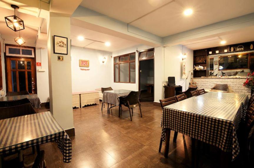 The Griffon'S Nest Hotel Гангток Екстериор снимка